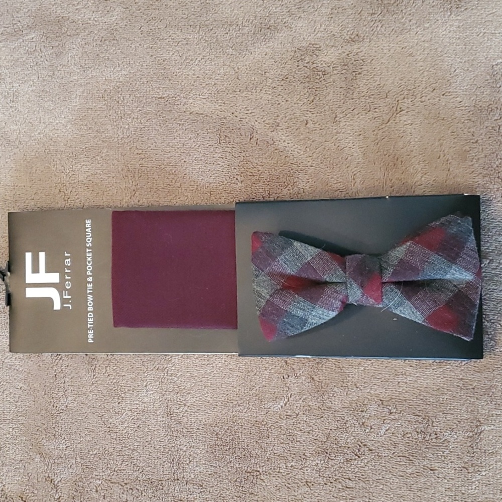Mens Bowtie and Pocket Square